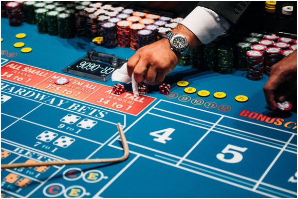 How to Play Baccarat – Detailed Baccarat Guide