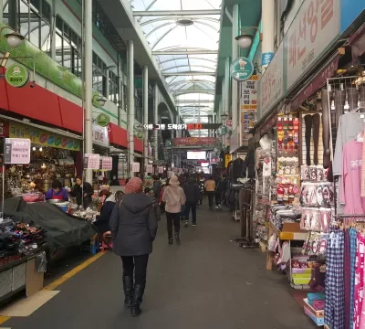 When are the best times for shopping in Daegu?